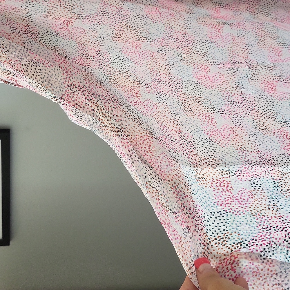 Summer cover ups - Picture 2 of 7